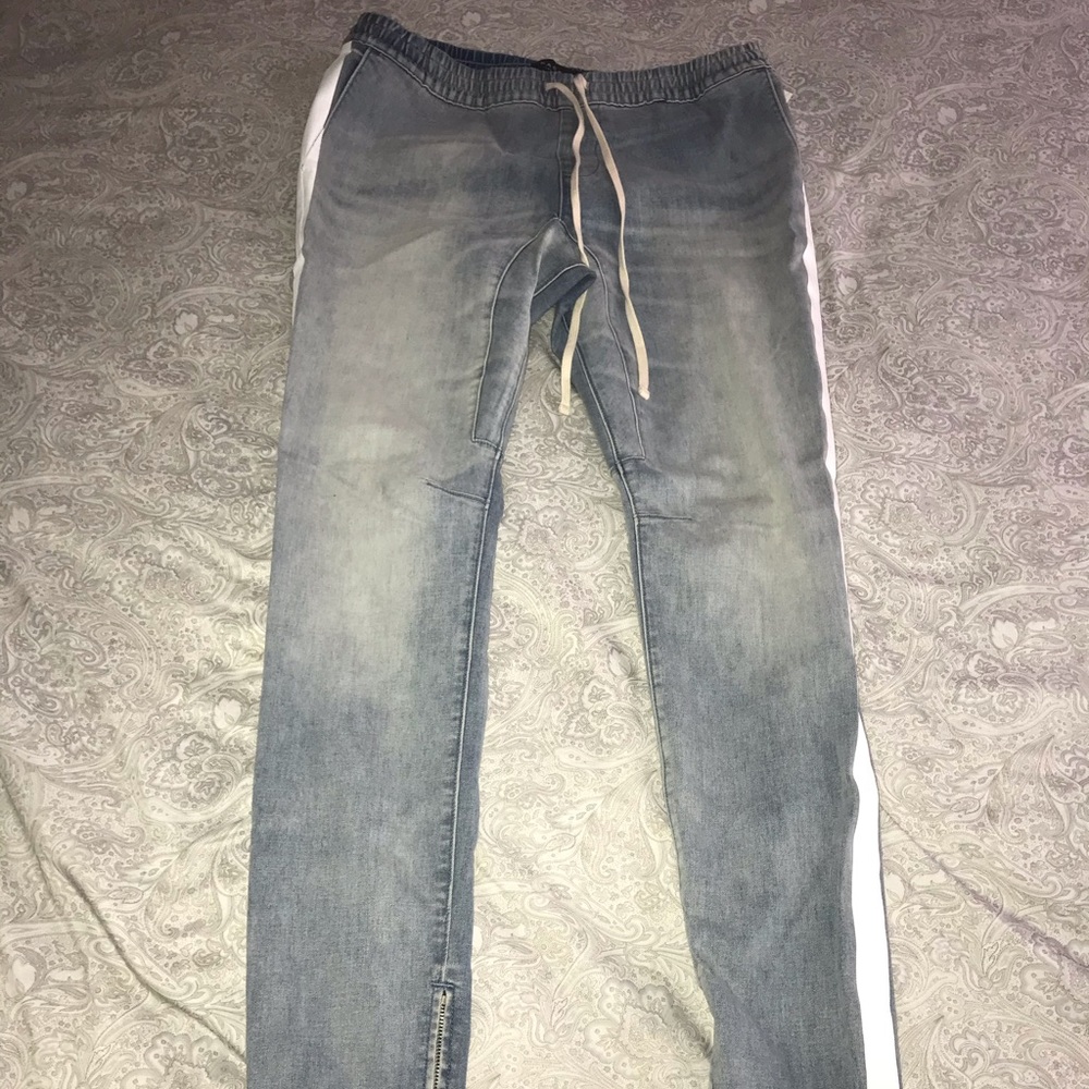 PacSun Slim Fit Joggers